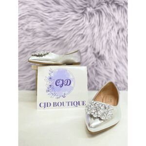 Journee Collection Women's Renzo Jeweled Flats - Silver 7.5M